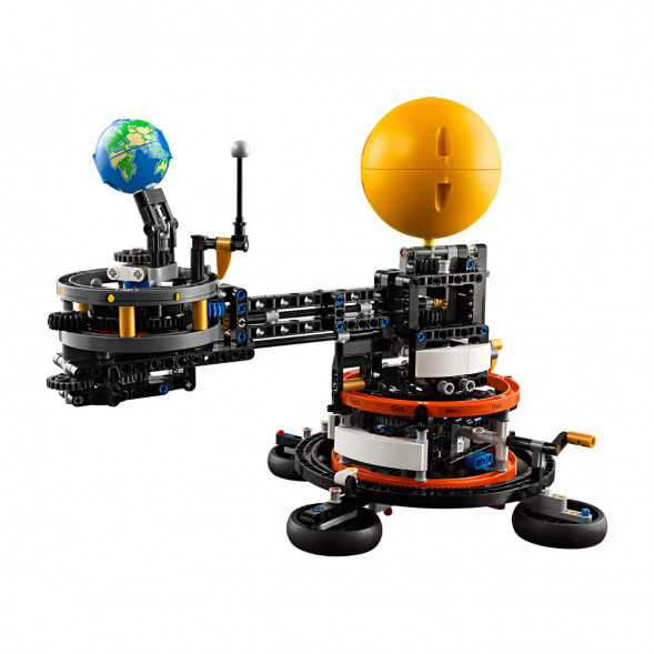 Конструктор LEGO Technic 42179 Планета Земля и Луна на орбите в Калининграде